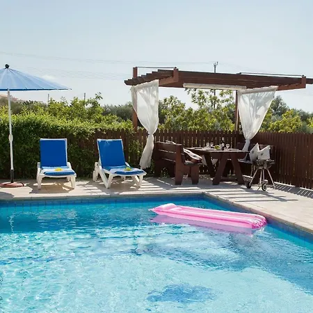 Villa Sunlove *
